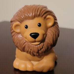2011 Fisher Price Little People Lion Zoo Talker